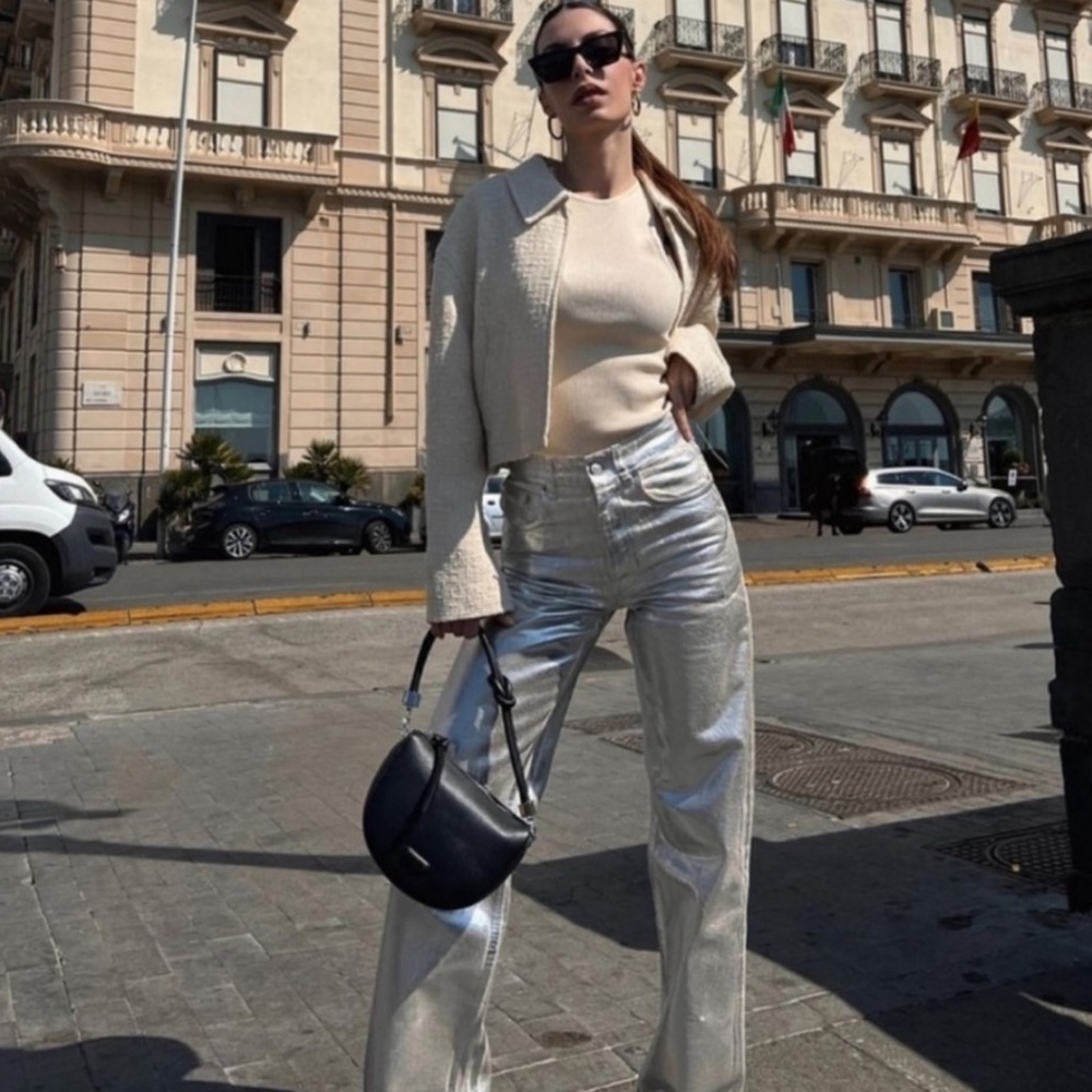 Zara Mid-Rise Boyfriend Jeans Size 26